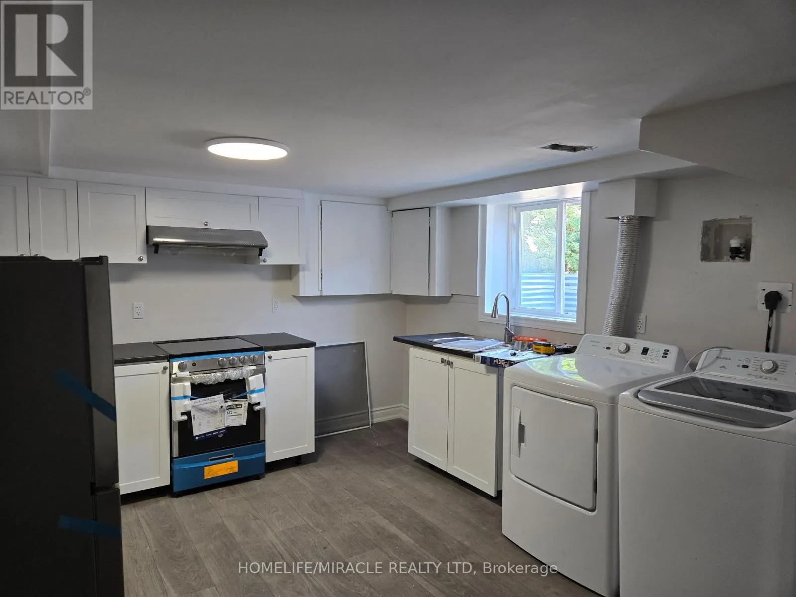 BSMT - 1281 KING STREET E