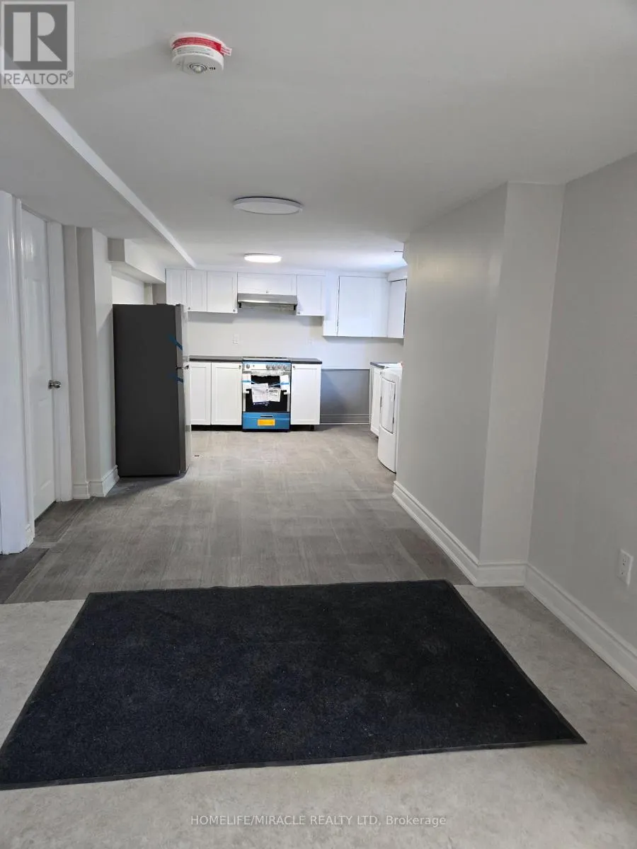 BSMT - 1281 KING STREET E