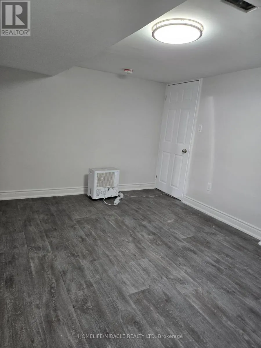 BSMT - 1281 KING STREET E