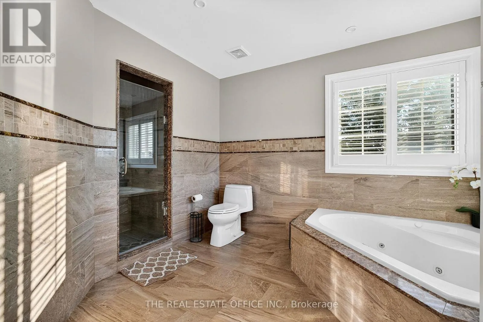 1772 WHITESTONE COURT