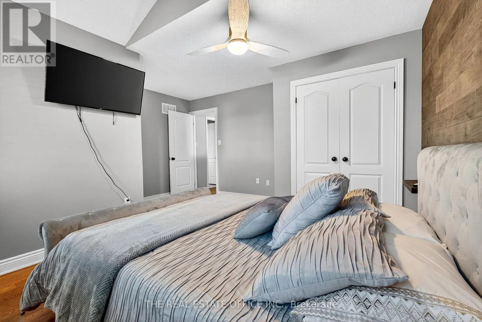 1772 WHITESTONE COURT