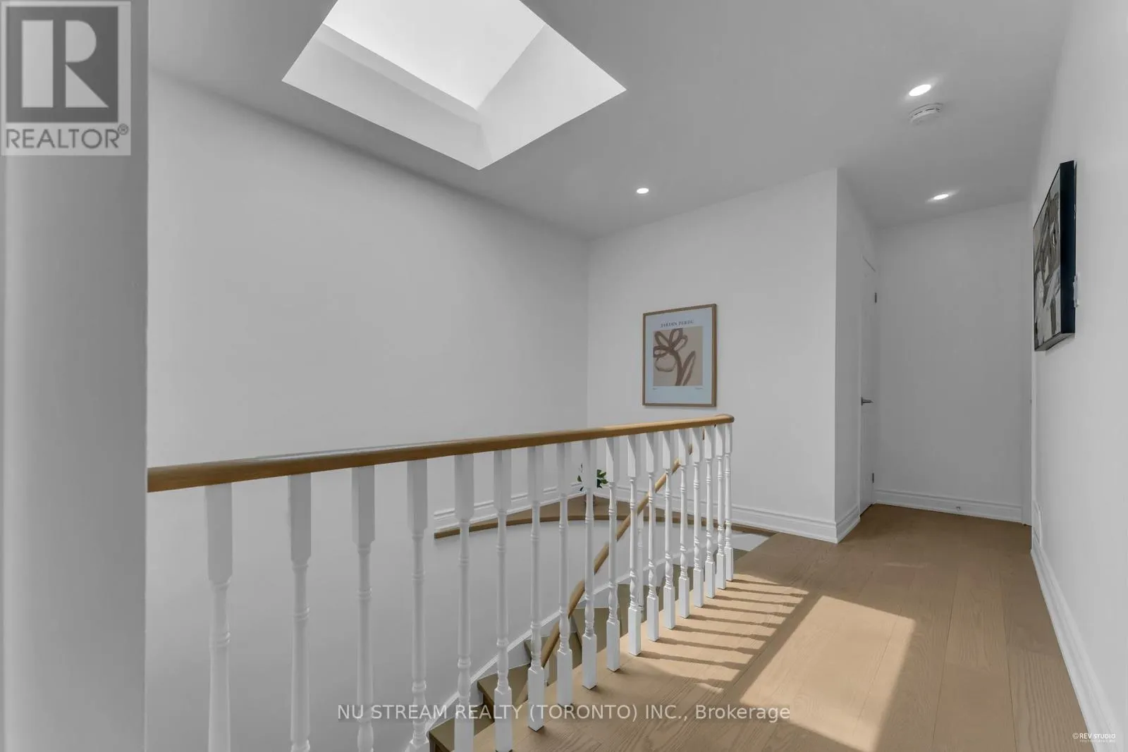 26 SILBURY DRIVE