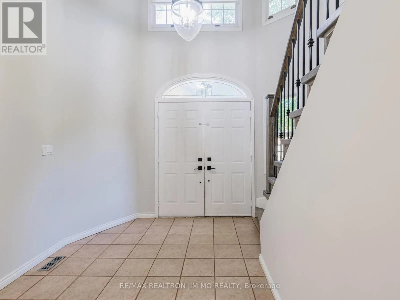 35 FLINT CRESCENT