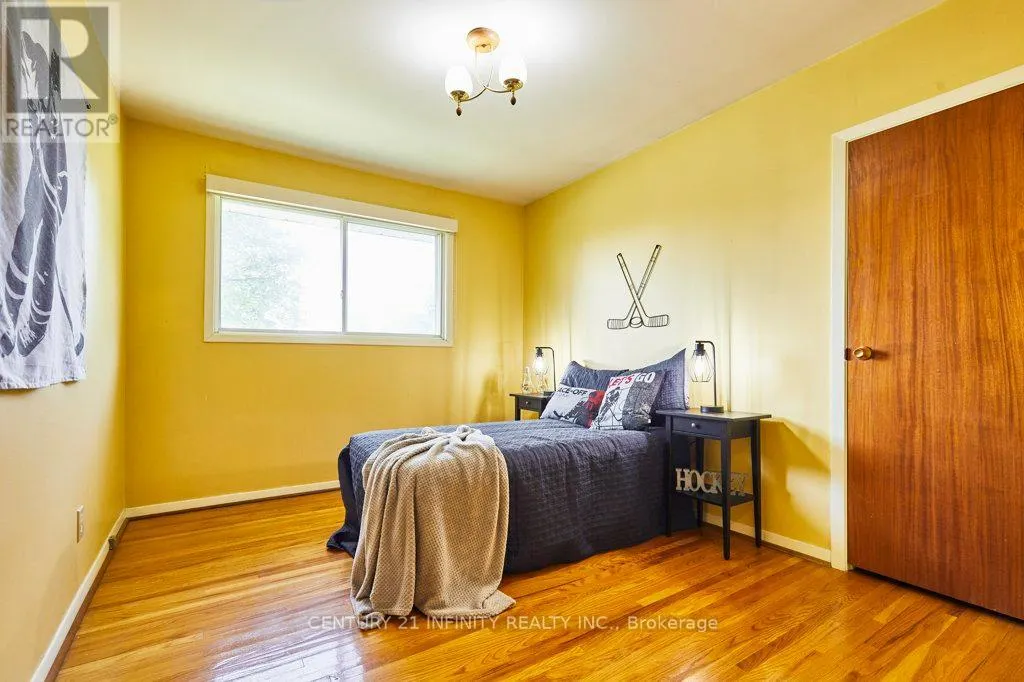 1 GOODLAND GATE
