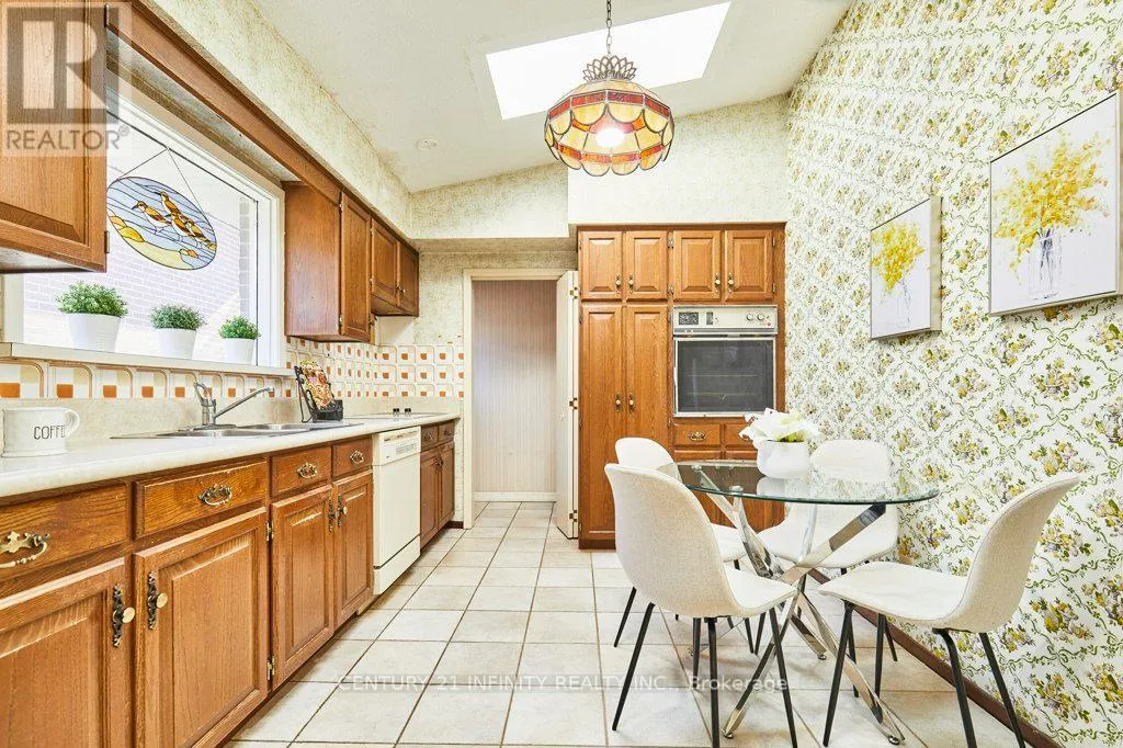 1 GOODLAND GATE