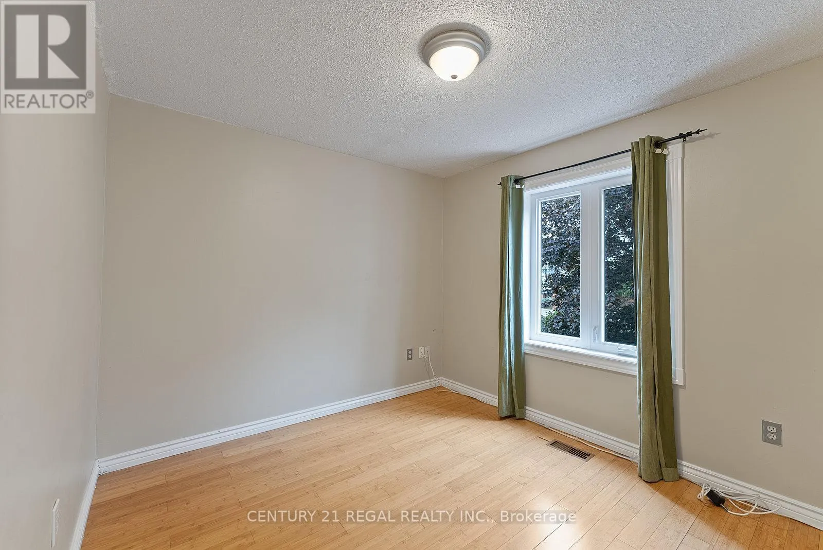 28 ECCLESFIELD DRIVE