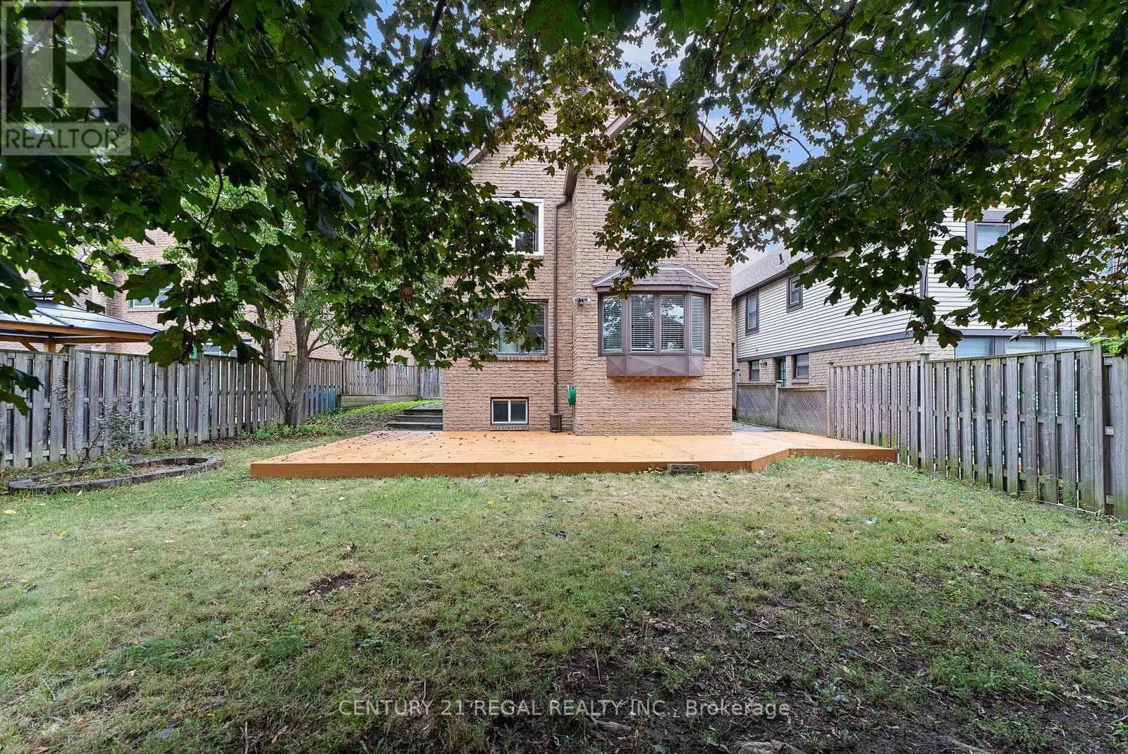 28 ECCLESFIELD DRIVE