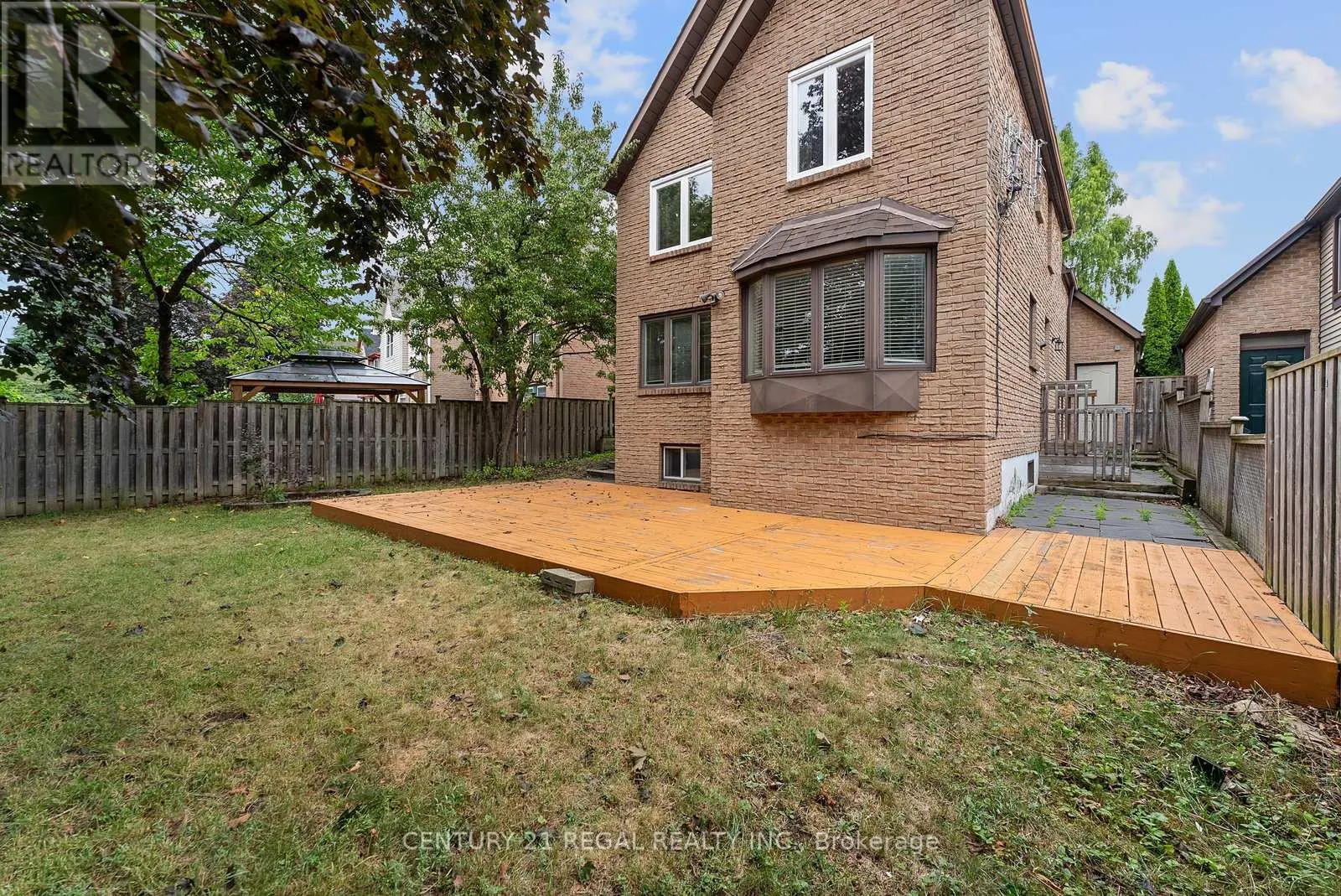 28 ECCLESFIELD DRIVE