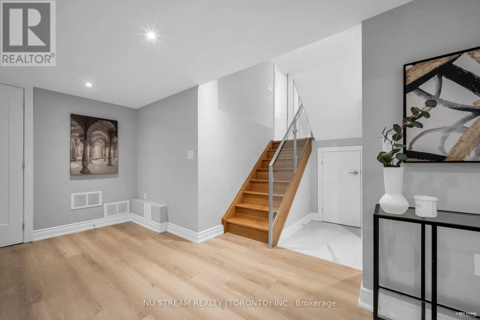 4 WESTBOURNE AVENUE