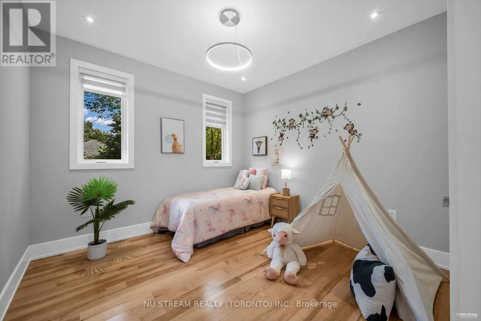 4 WESTBOURNE AVENUE