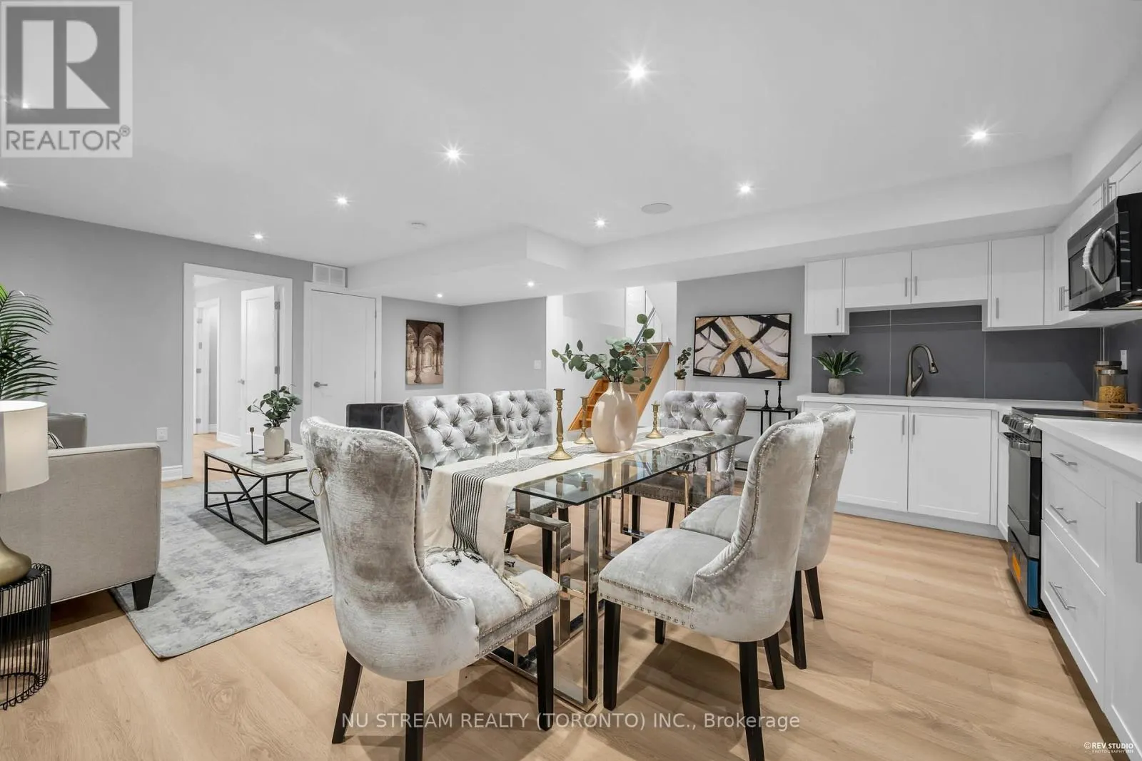 4 WESTBOURNE AVENUE