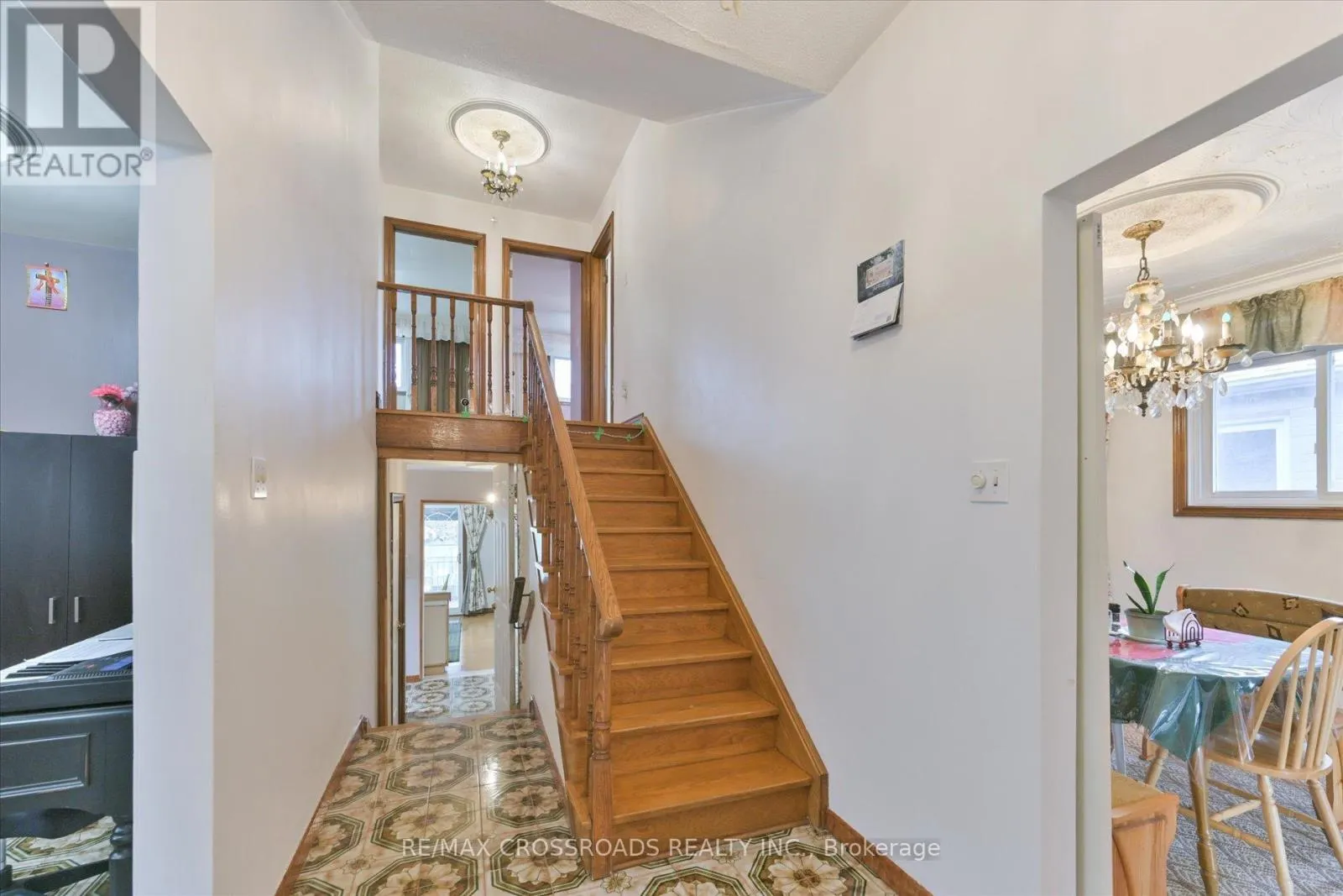 48 PHILLIP AVENUE