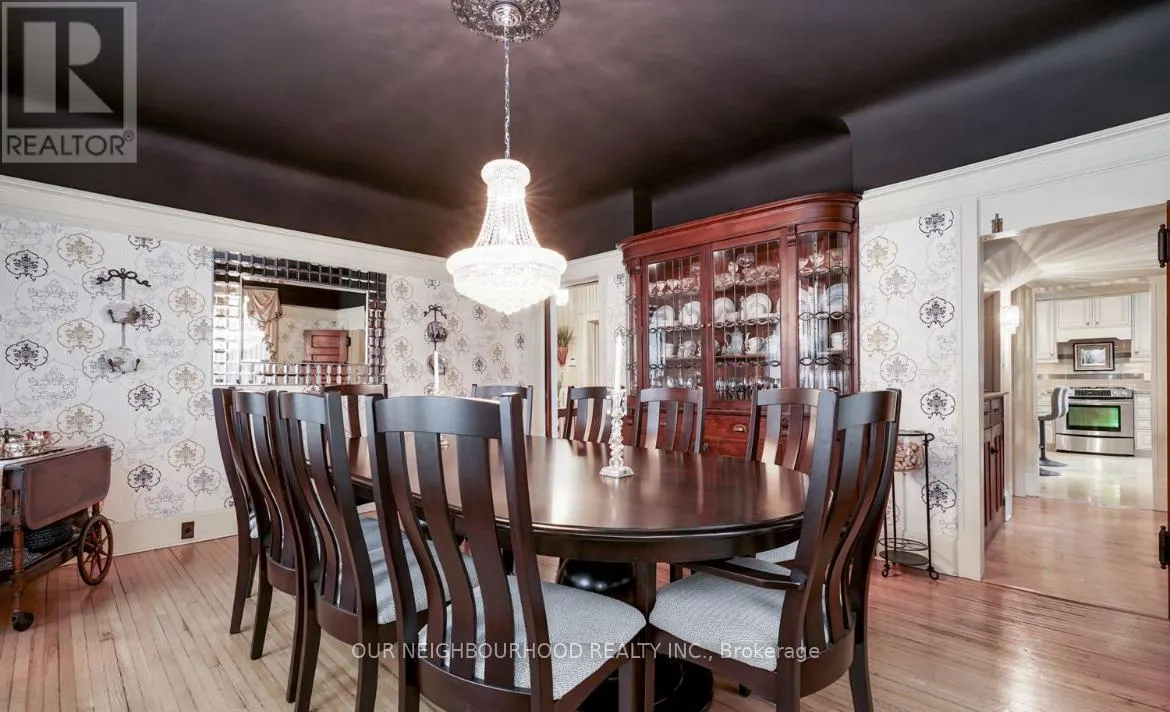 305 TRENT STREET W
