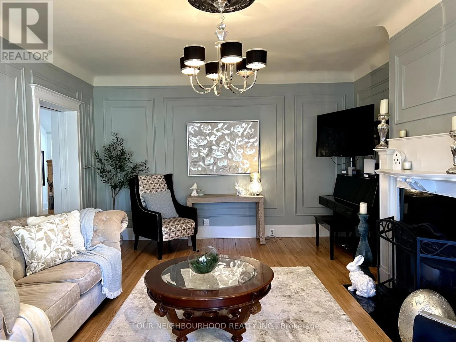 305 TRENT STREET W