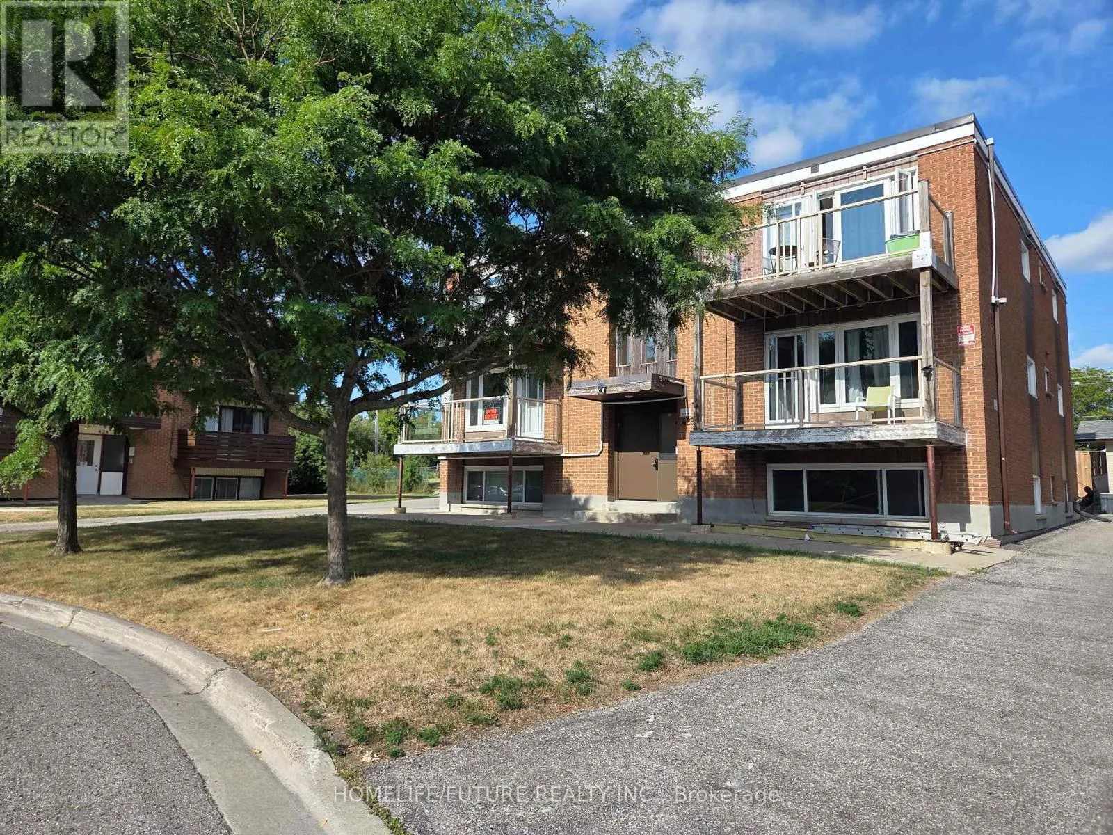 41 - 429 AUSTEN COURT