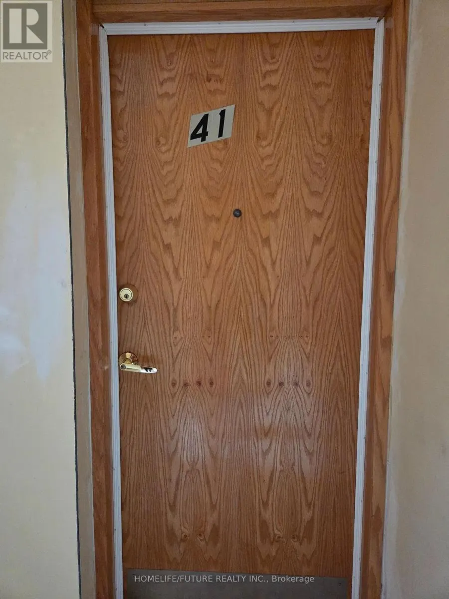 41 - 429 AUSTEN COURT