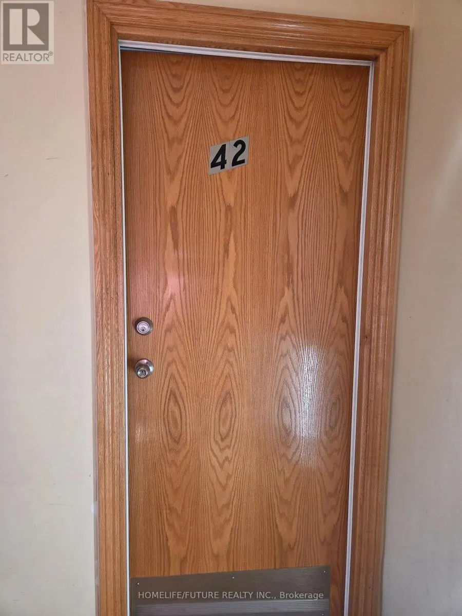 42 - 429 AUSTEN COURT