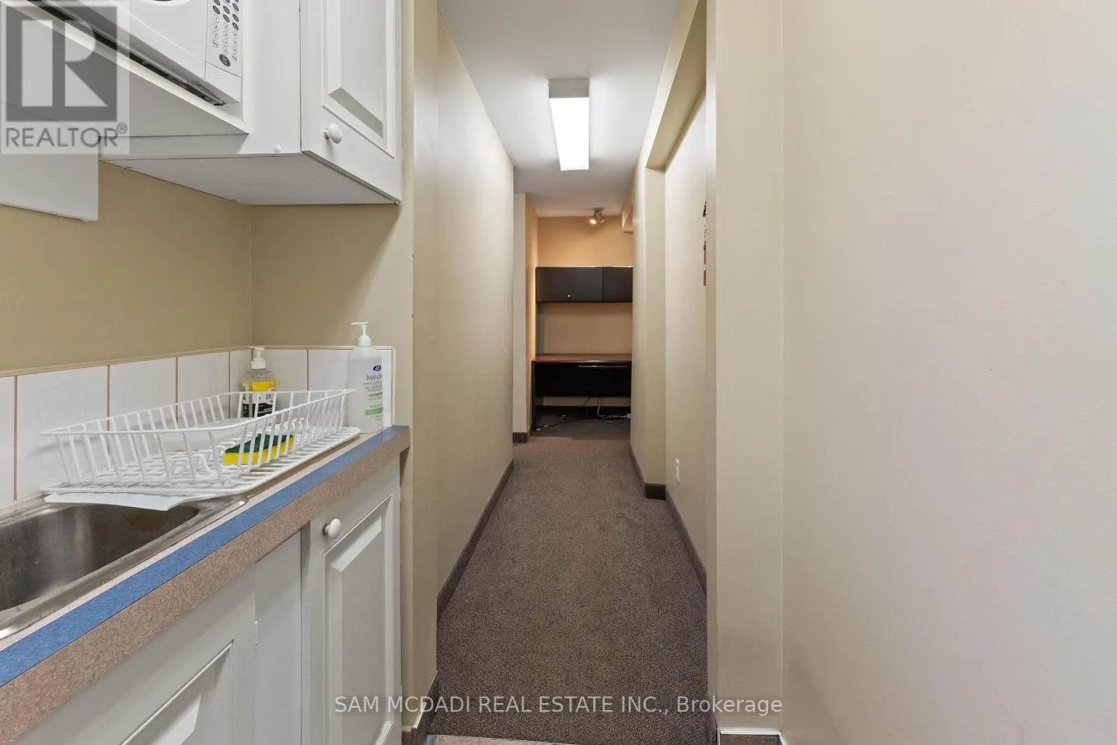 571 KINGSTON ROAD W