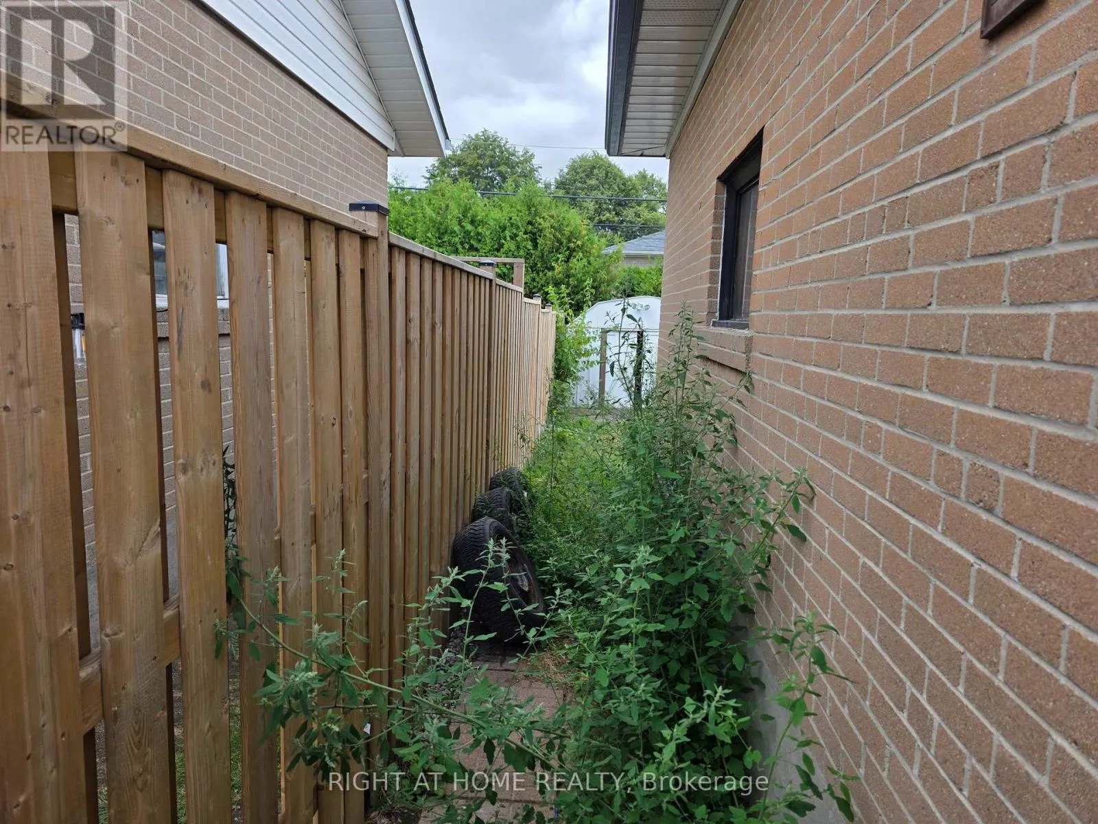 220 LIVINGSTON ROAD