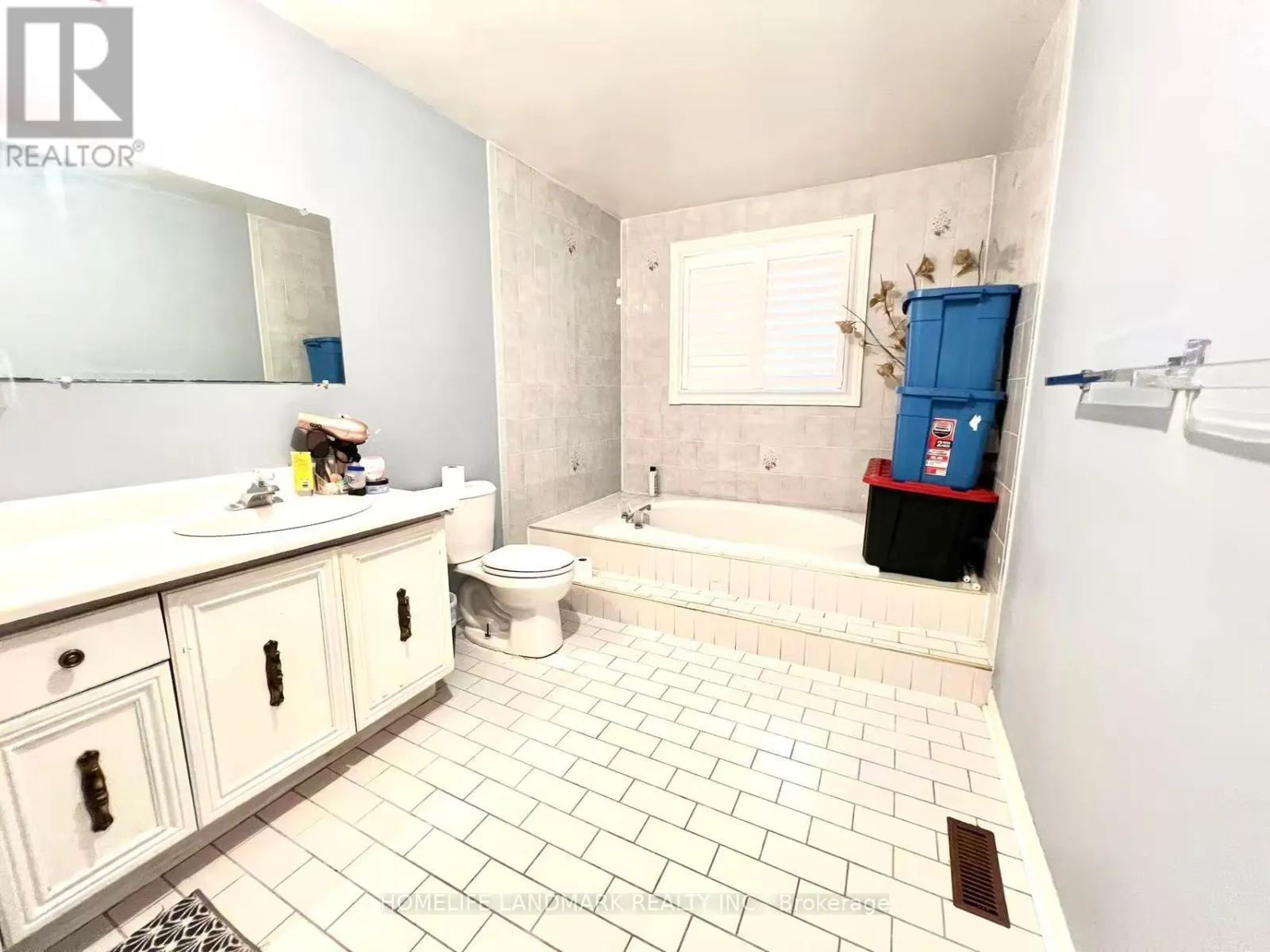327 GOLDHAWK TRAIL