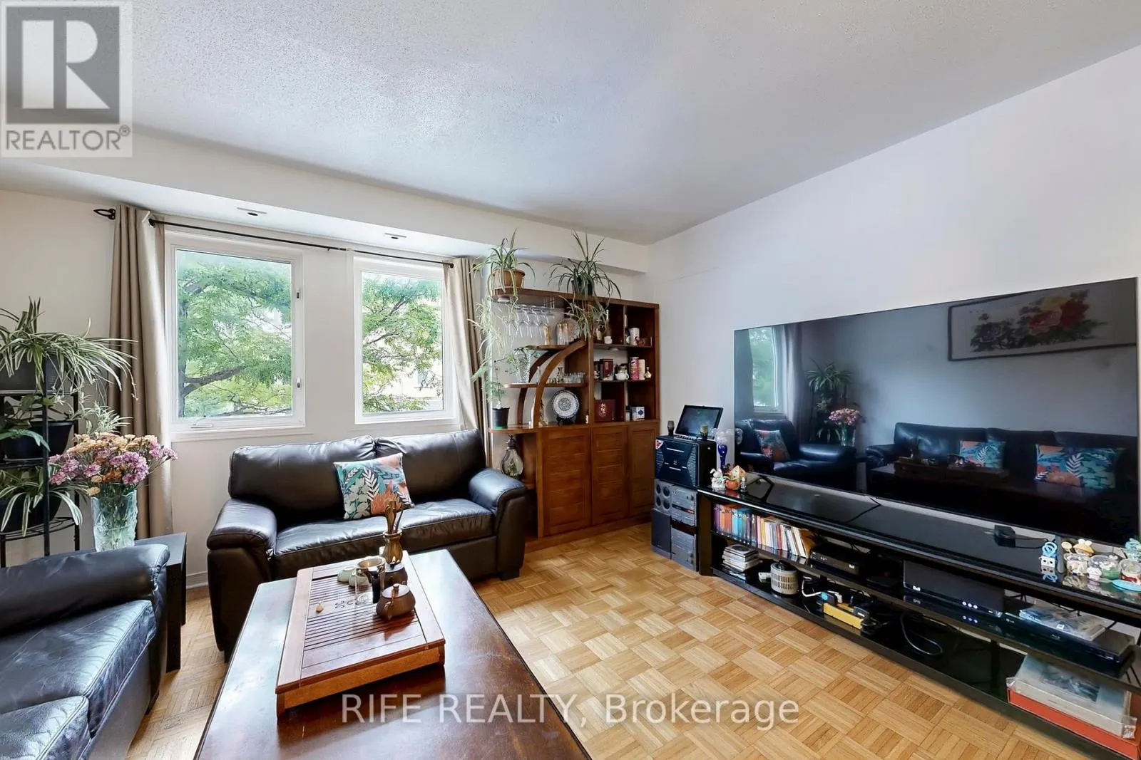 703 - 28 ROSEBANK DRIVE