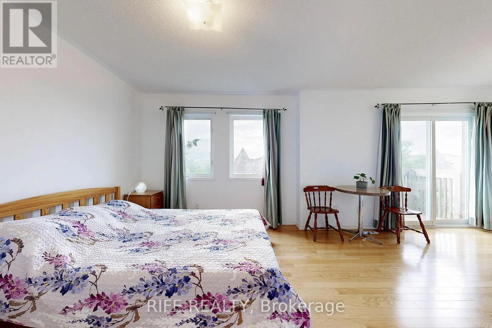 703 - 28 ROSEBANK DRIVE