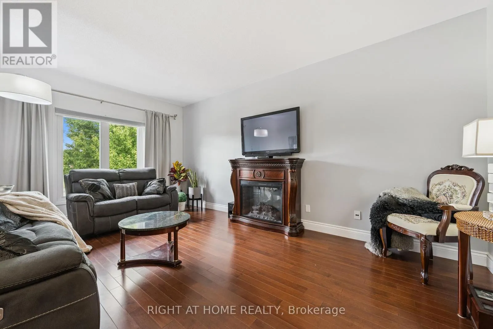 41 YORKVILLE DRIVE
