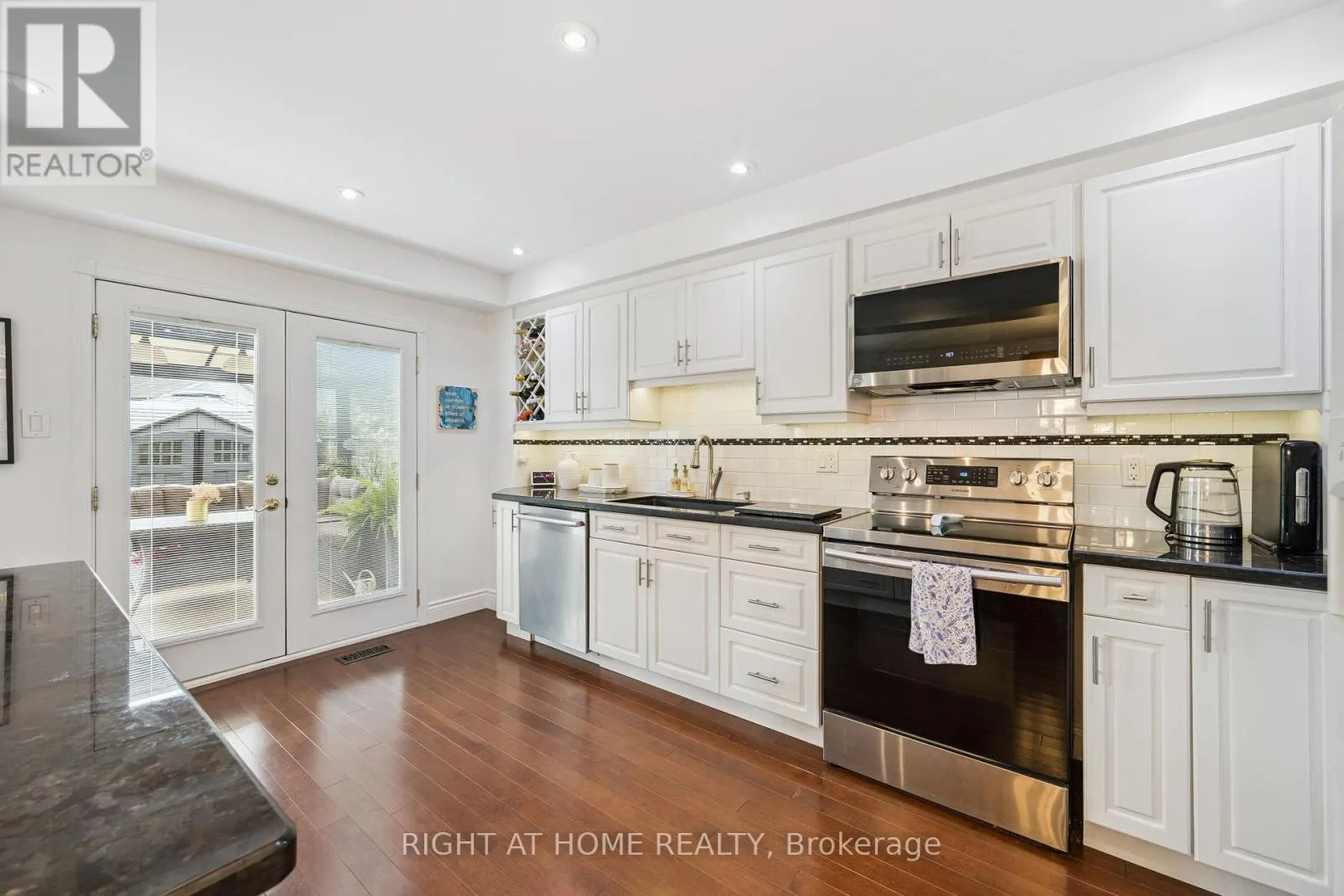 41 YORKVILLE DRIVE