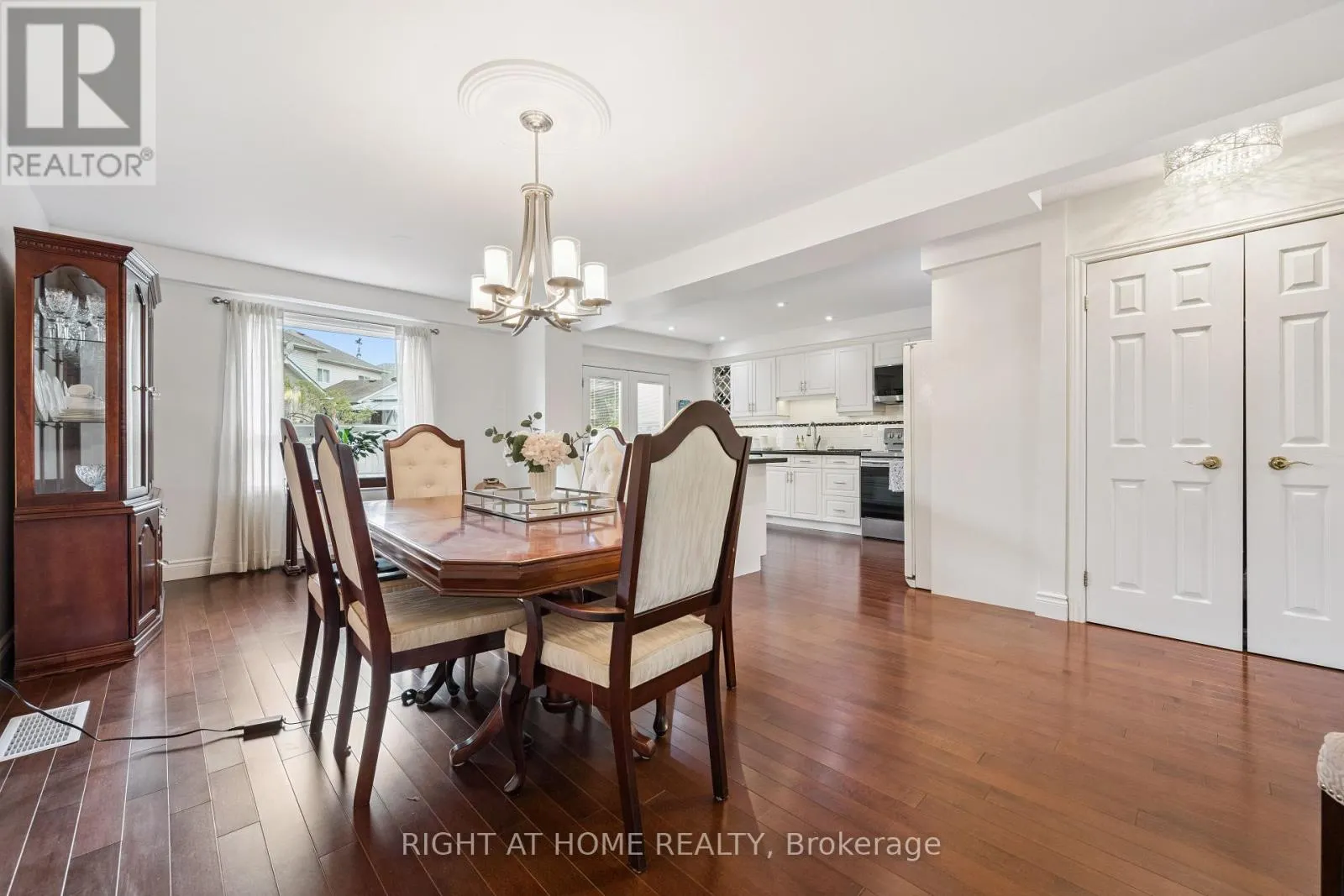 41 YORKVILLE DRIVE