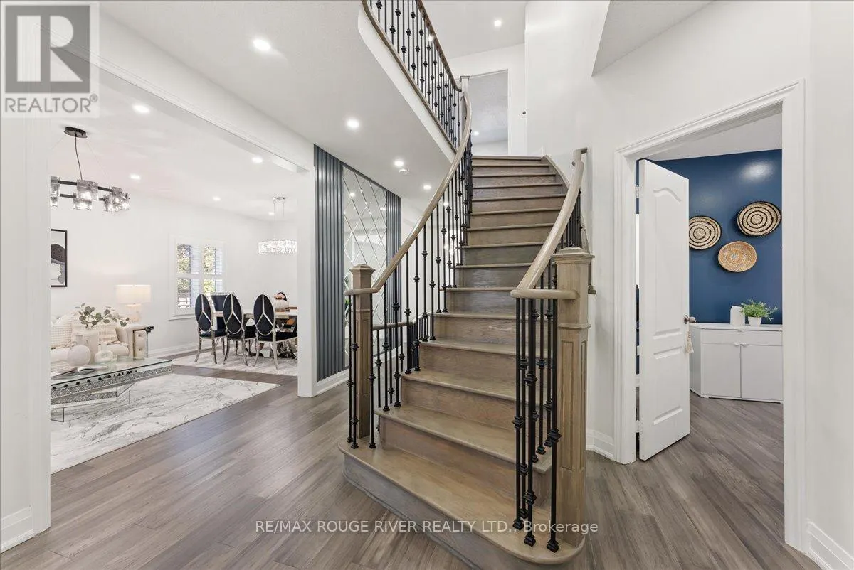 33 GLORIA CRESCENT