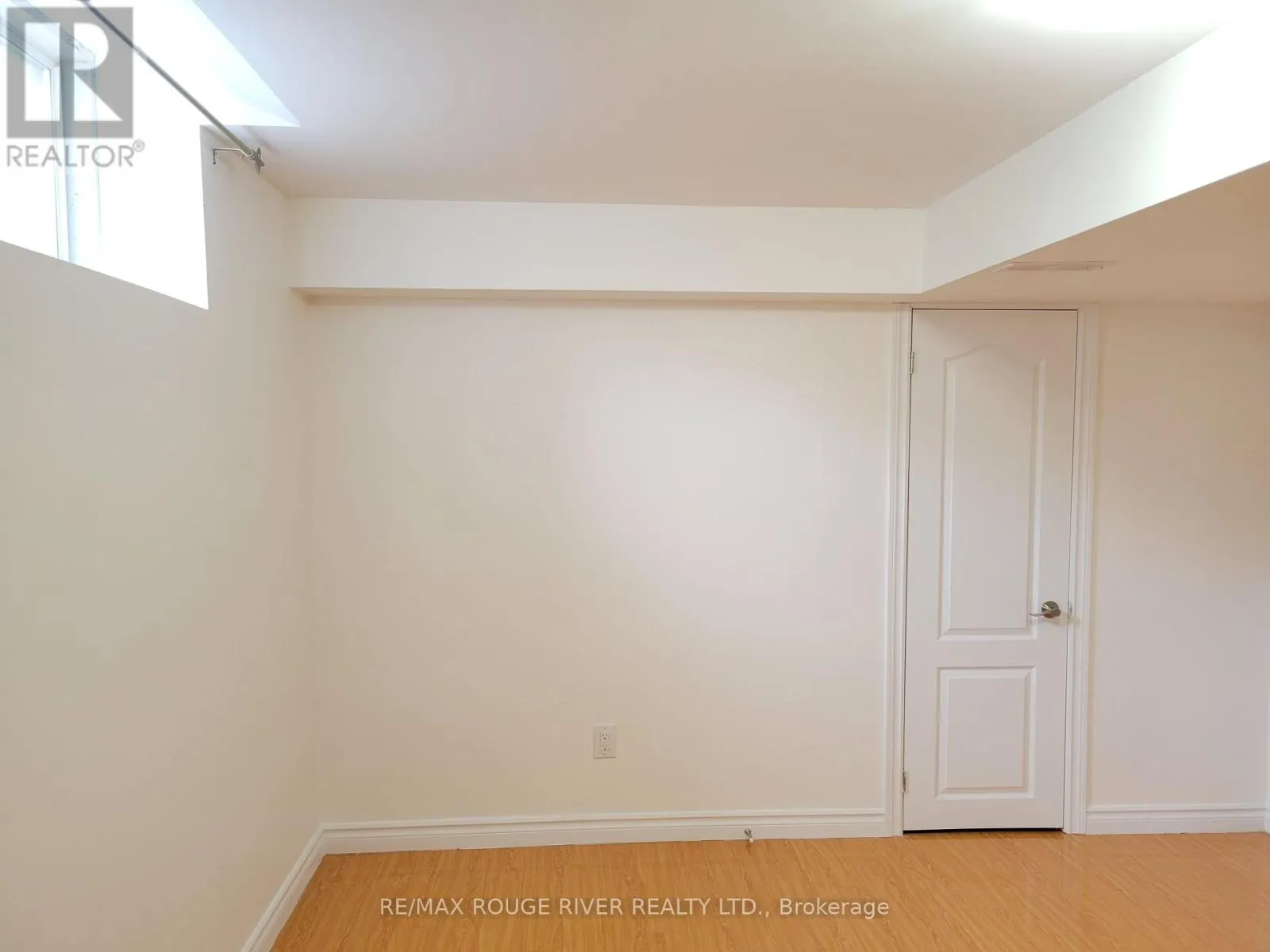 33 GLORIA CRESCENT