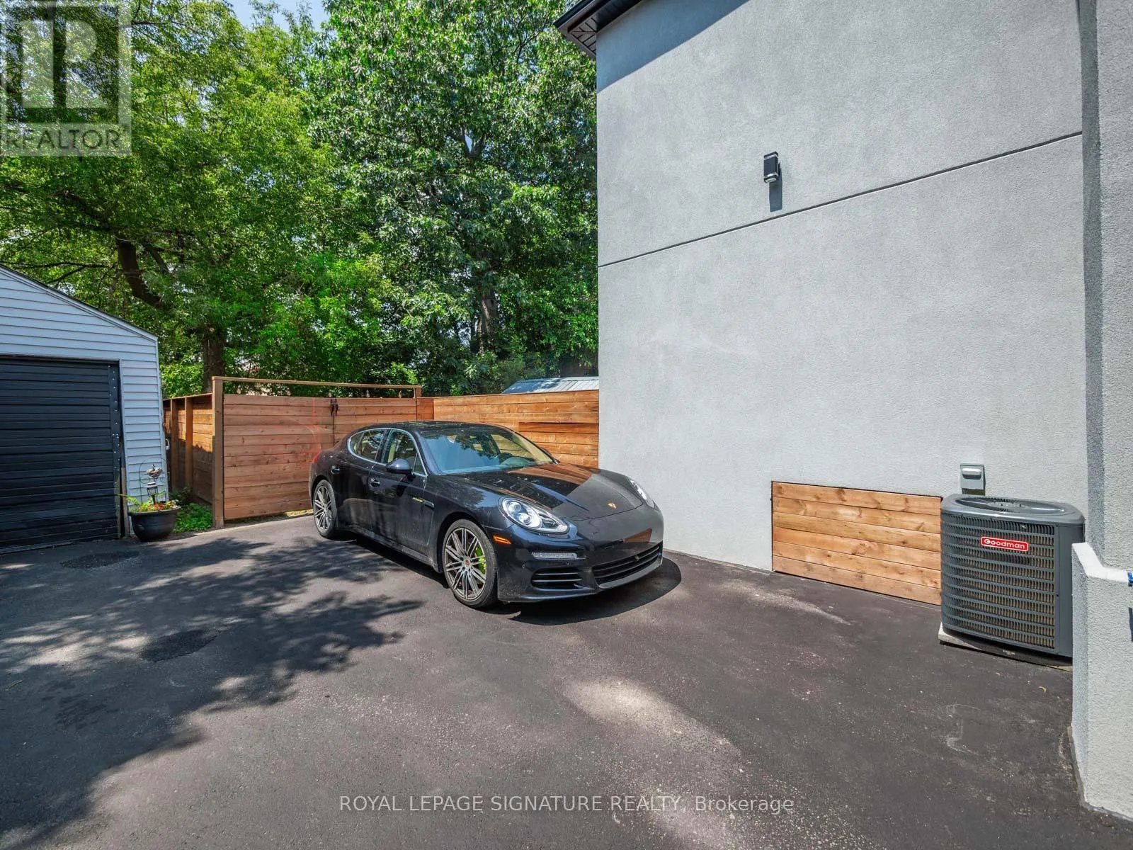 186 OAK PARK AVENUE