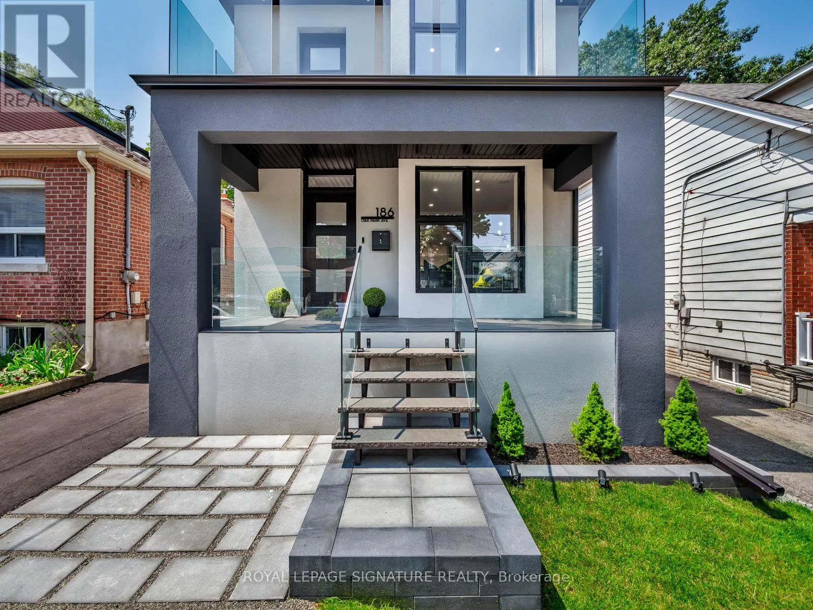 186 OAK PARK AVENUE