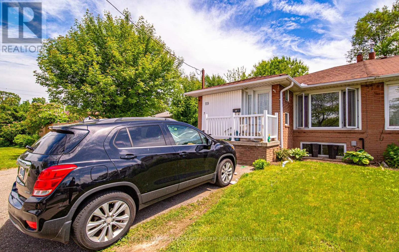 119 & 121 LUPIN DRIVE