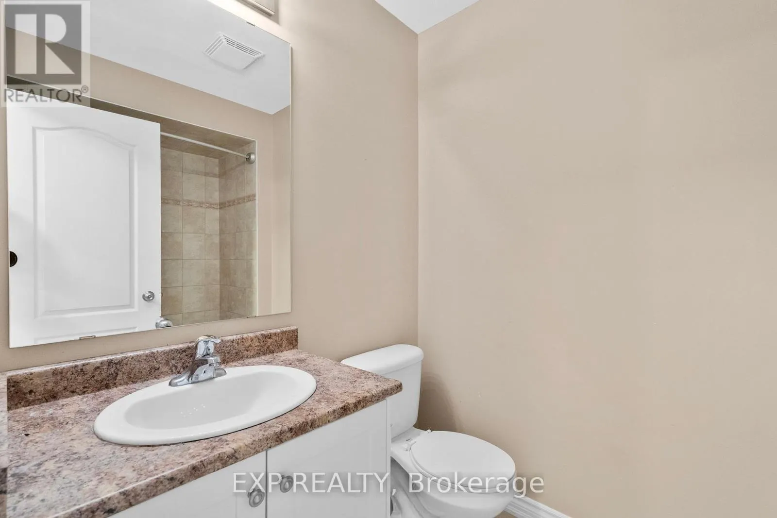 19 - 715 GRANDVIEW STREET N