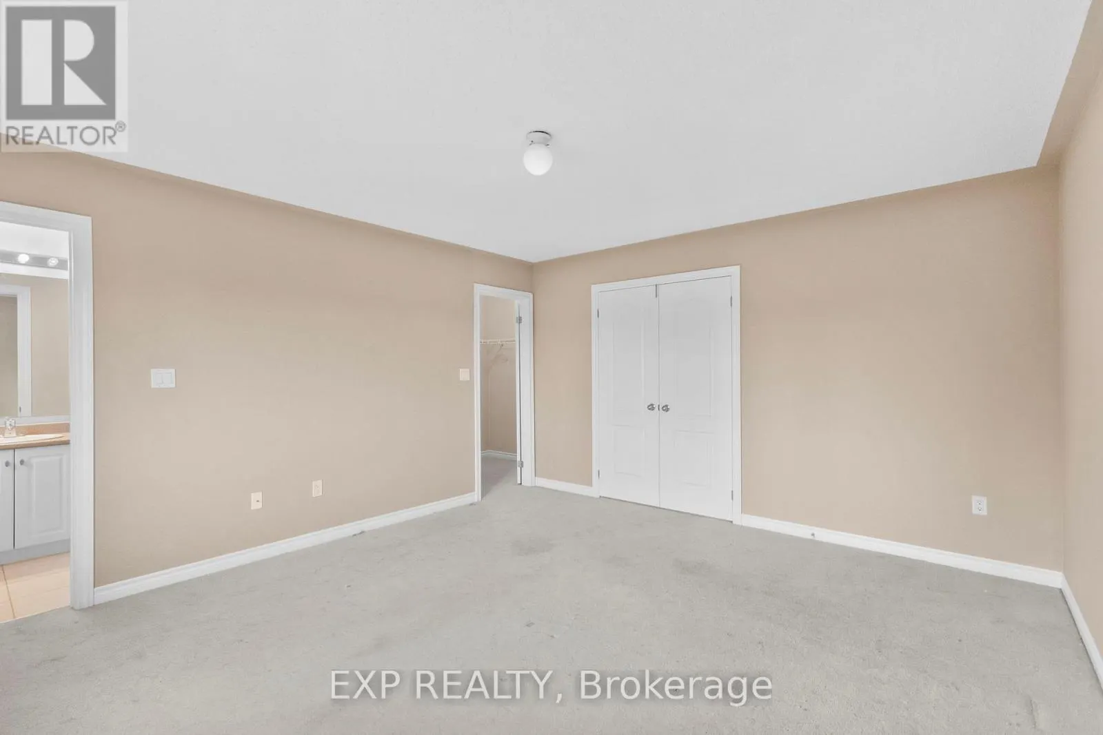 19 - 715 GRANDVIEW STREET N