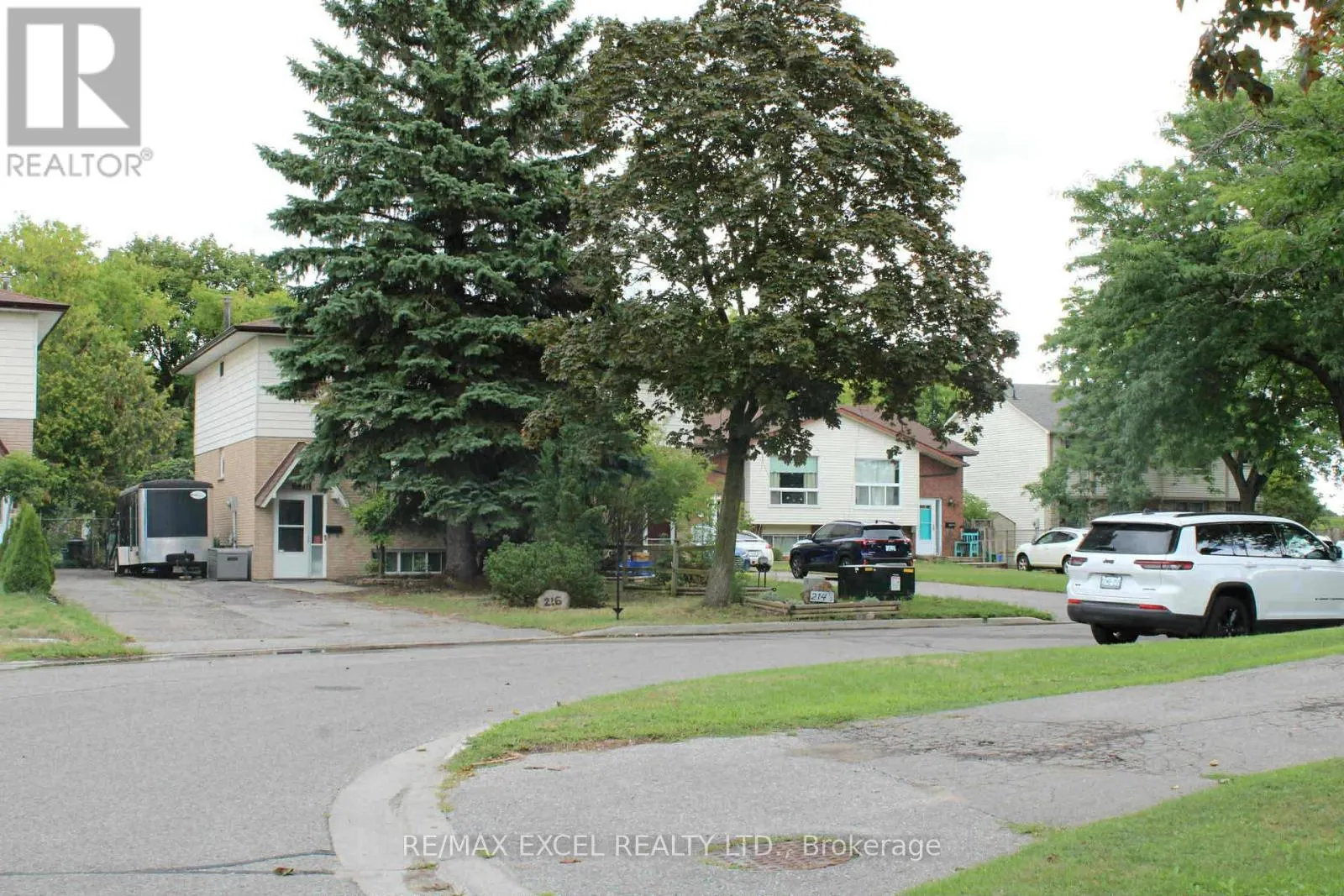 216 NORTHMINSTER COURT