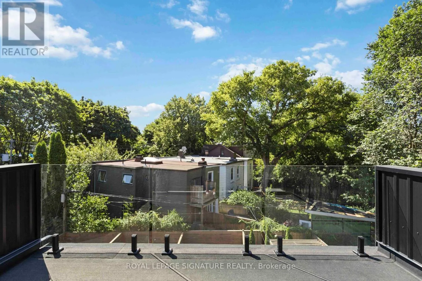 FURNISHED UPPER - 43A CUMMINGS STREET