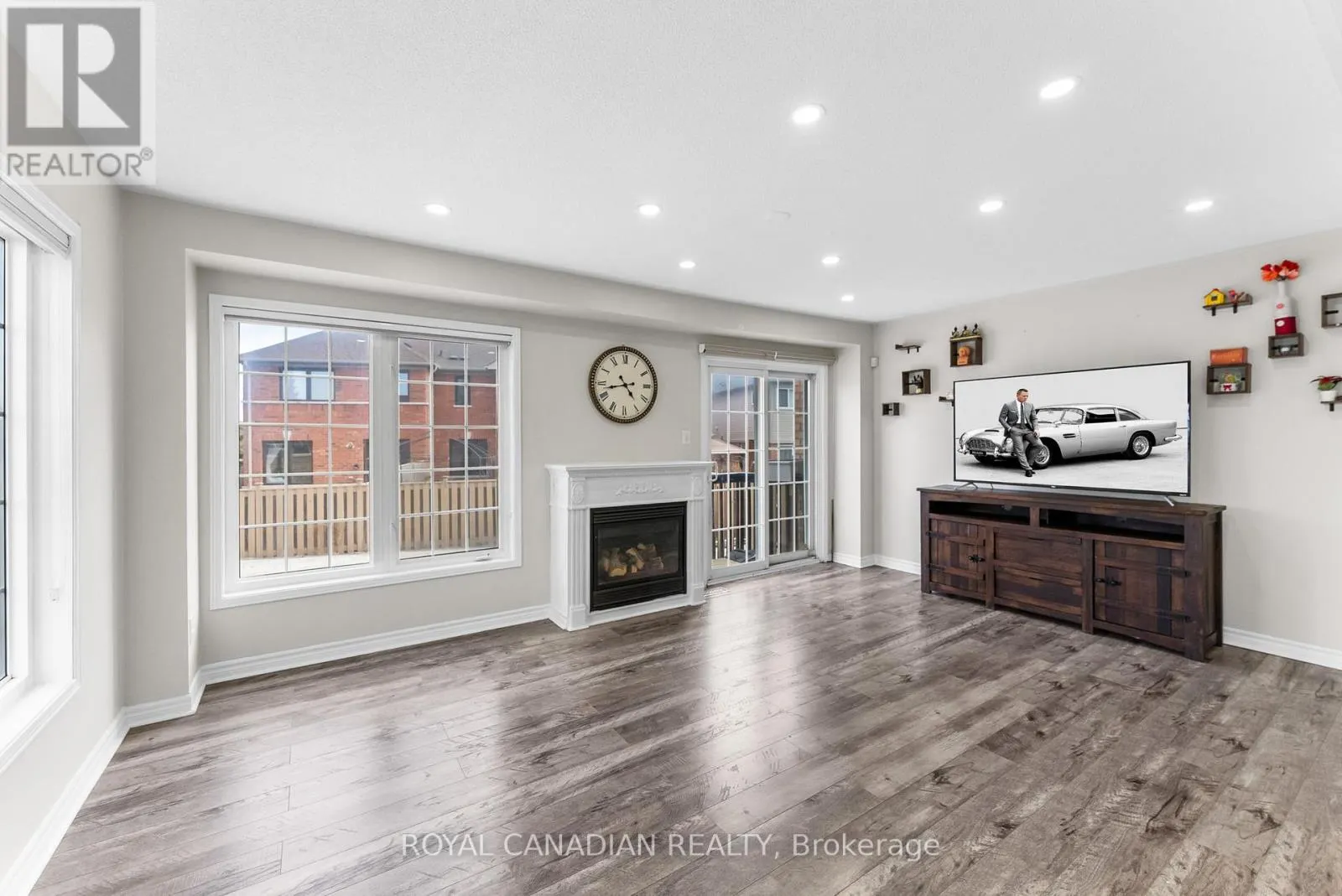 25 BRIND-SHERIDAN COURT