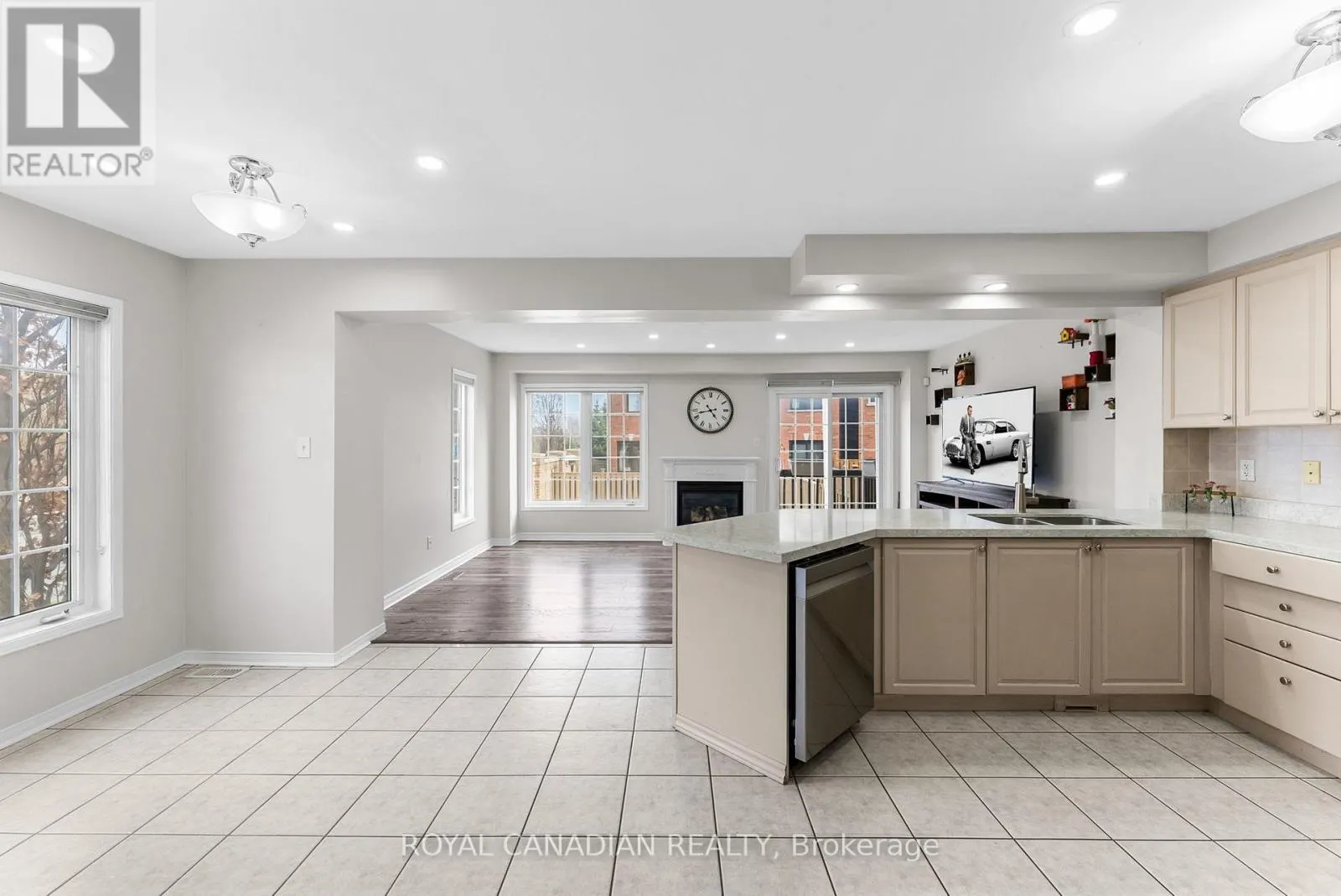 25 BRIND-SHERIDAN COURT