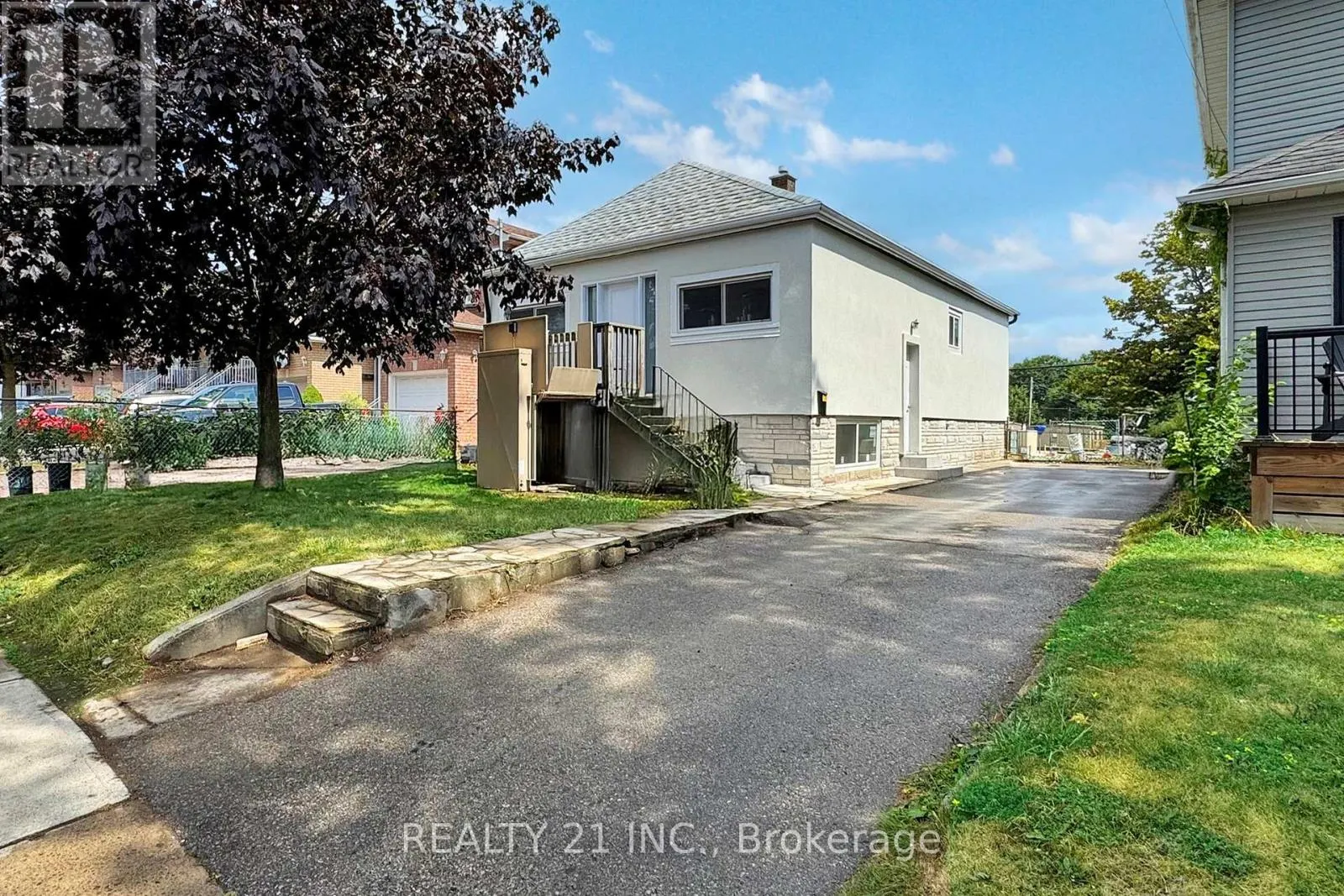 125 S WOODROW BOULEVARD
