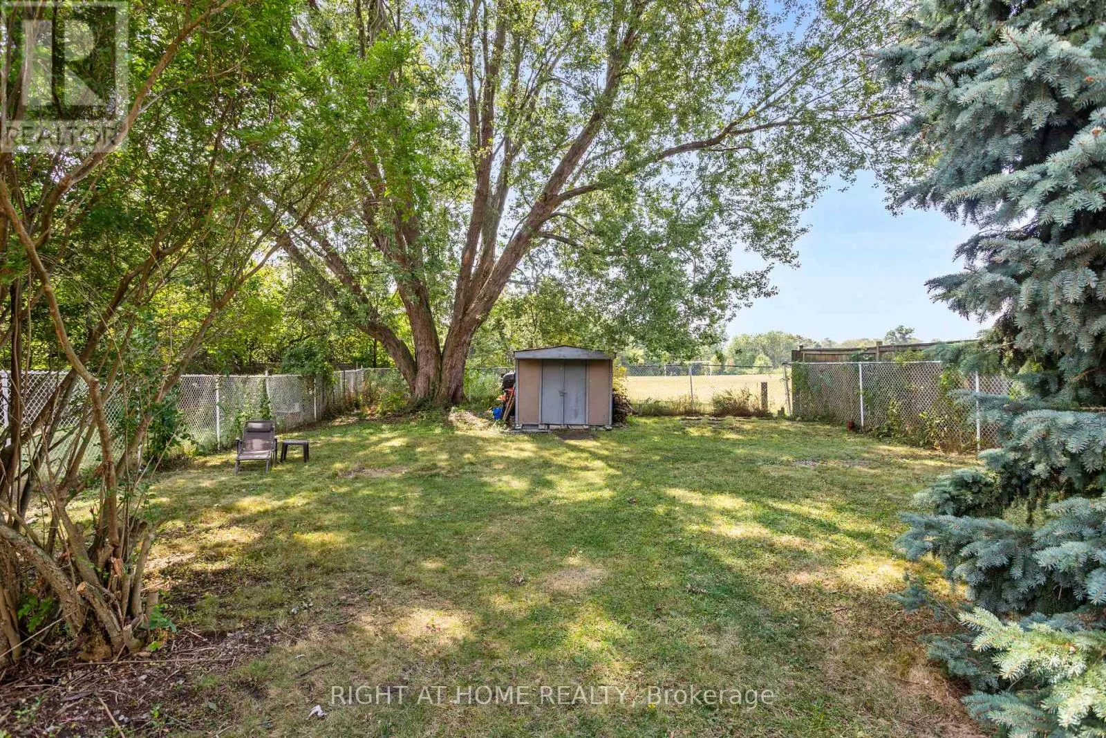 1398 SIMCOE STREET S
