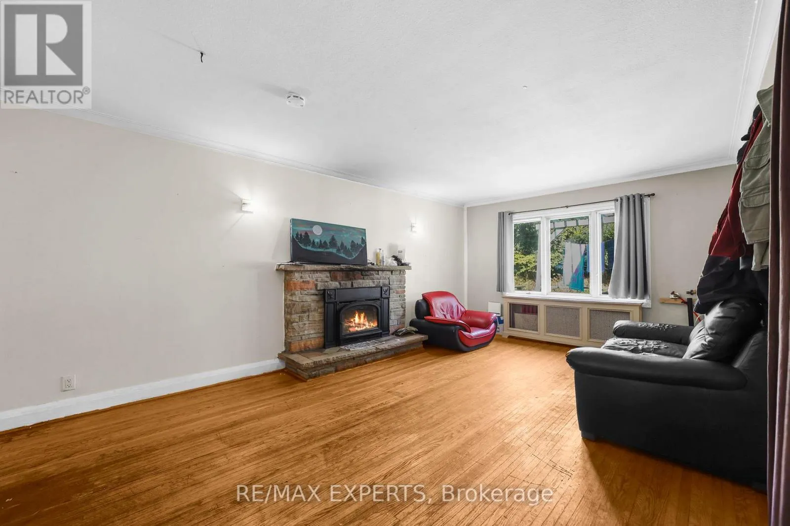 16 BELLEHAVEN CRESCENT