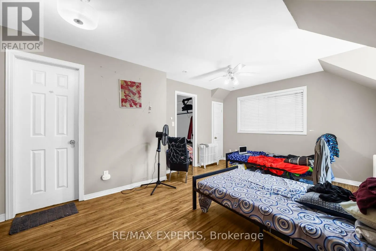 16 BELLEHAVEN CRESCENT