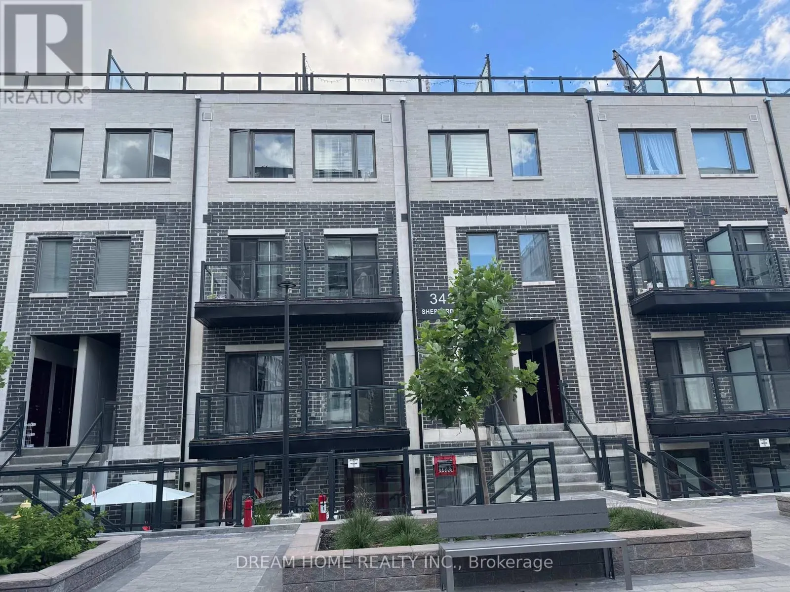 205 - 3425 SHEPPARD AVENUE E