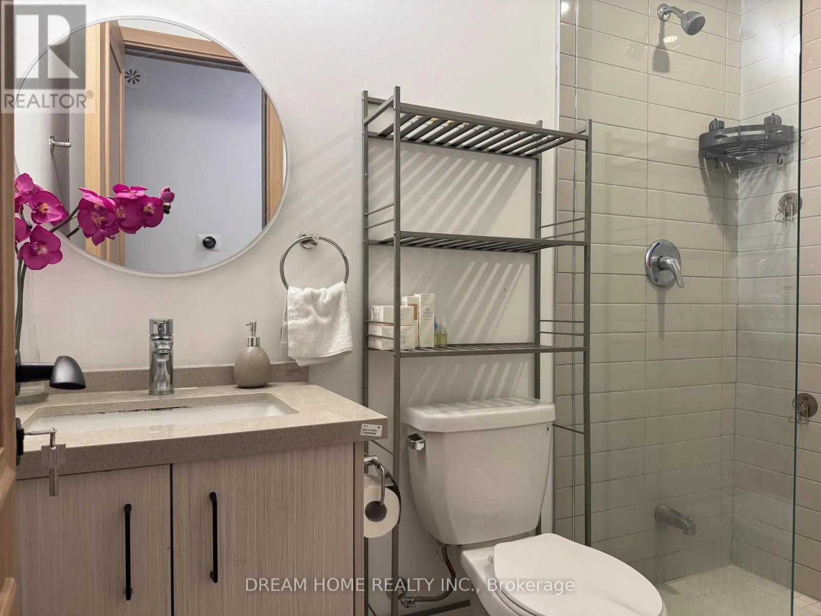 205 - 3425 SHEPPARD AVENUE E