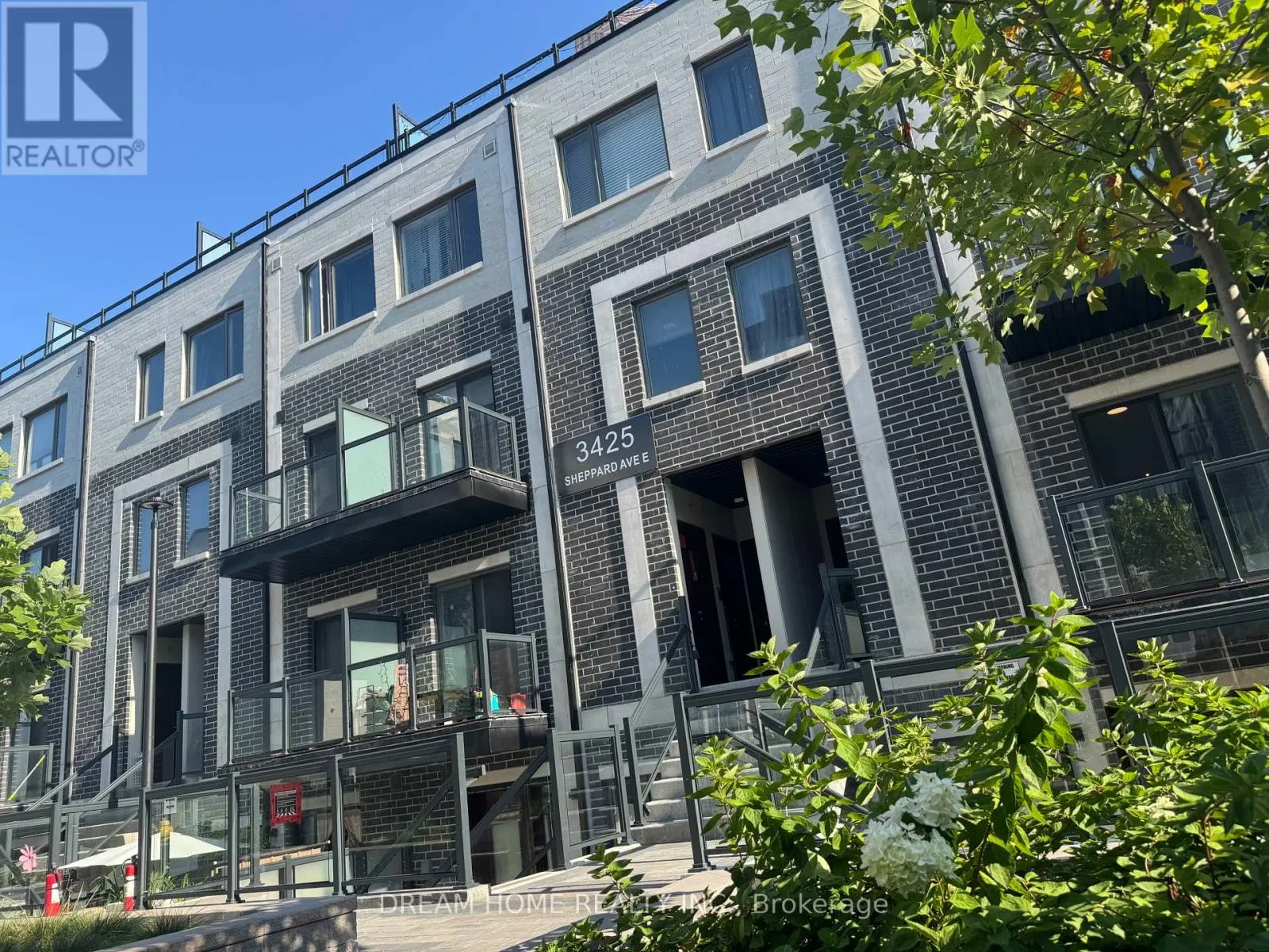 205 - 3425 SHEPPARD AVENUE E