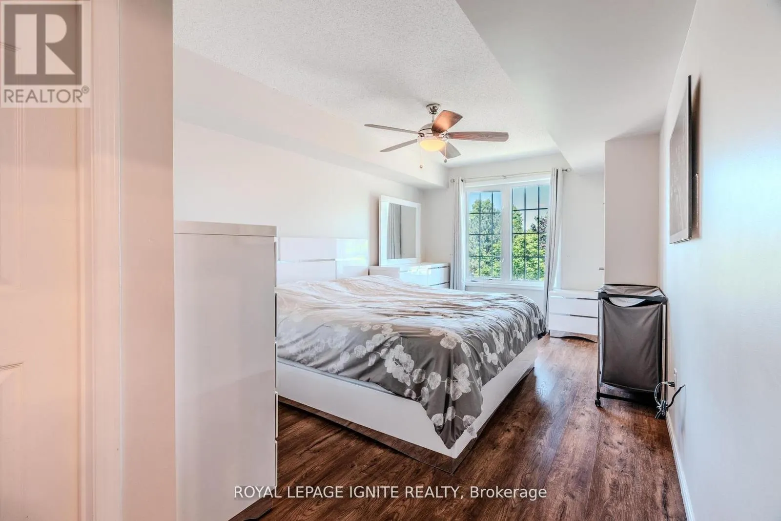 3 - 120 PETRA WAY