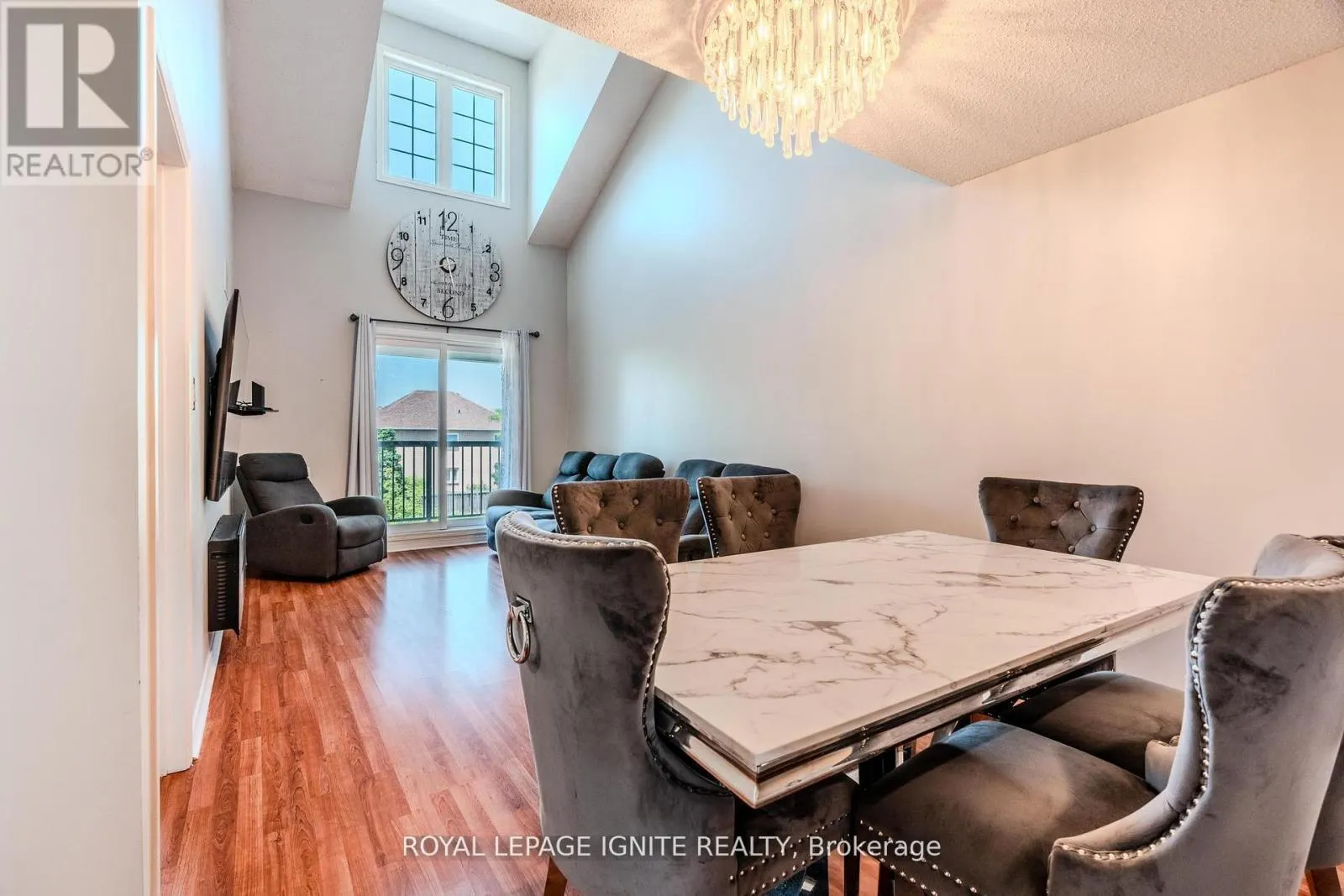 3 - 120 PETRA WAY