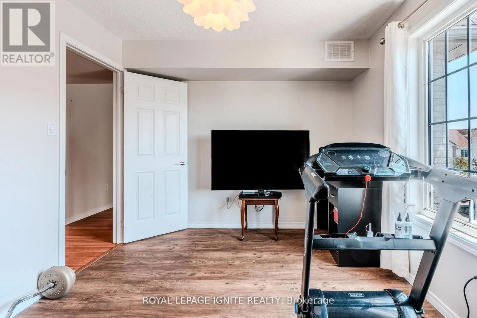 3 - 120 PETRA WAY